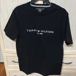 Tommy Hilfiger Black T-Shirt